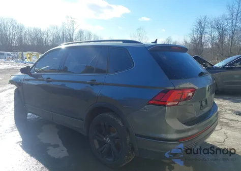 2023 Volkswagen Tiguan 2.0T Se R-Line Black z USA, uszkodzony, nr VIN 3VV8B7AX3PM135998